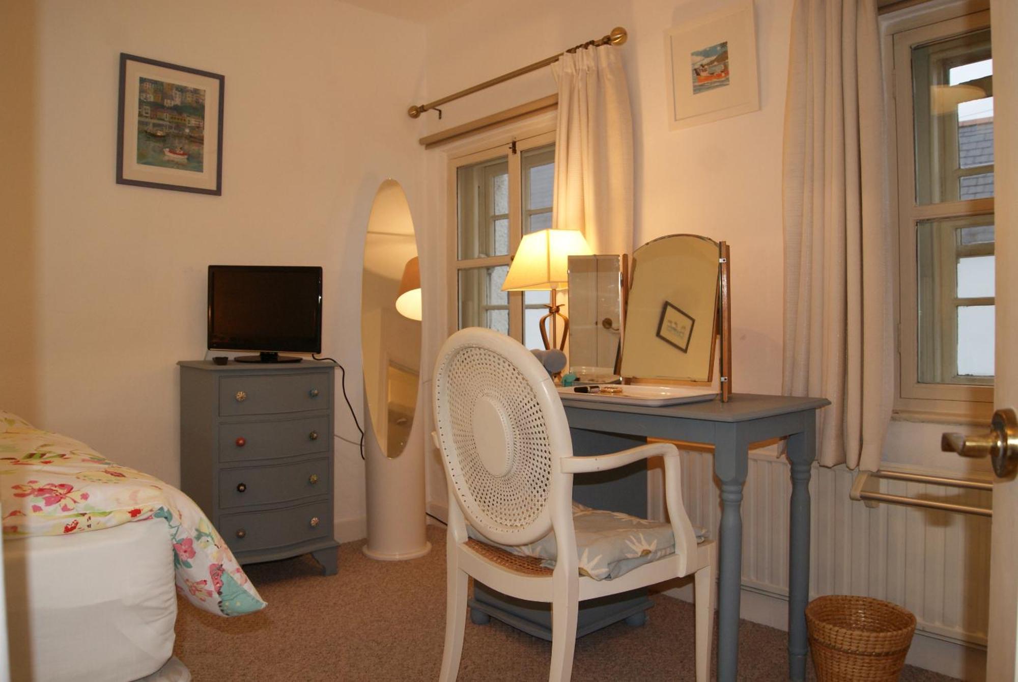 Frog Palace - Secure Parking-Outside Area-Topsham-Exeter-Beach-Chiefs-Wifi Bilik gambar